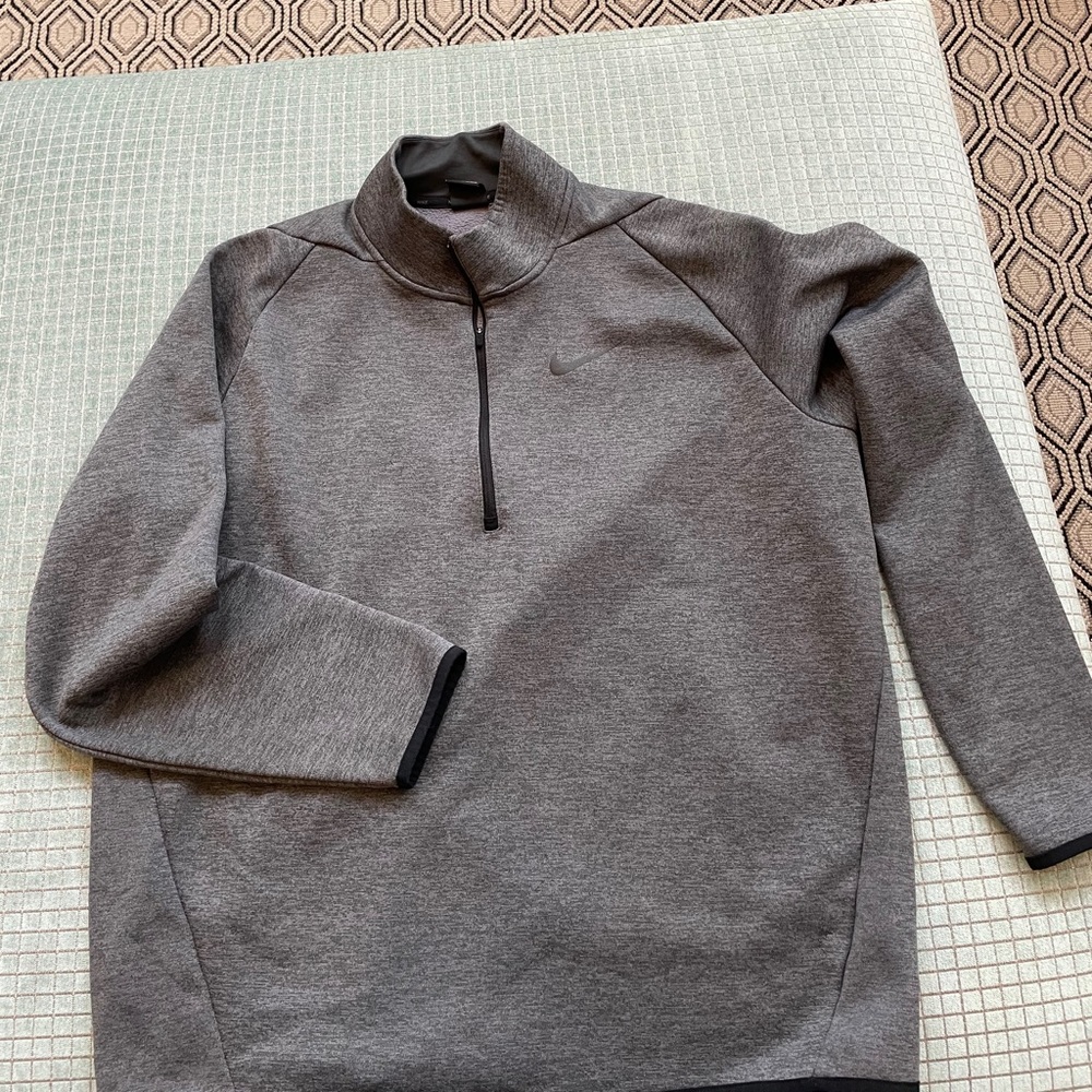 NIKE PULLOVER